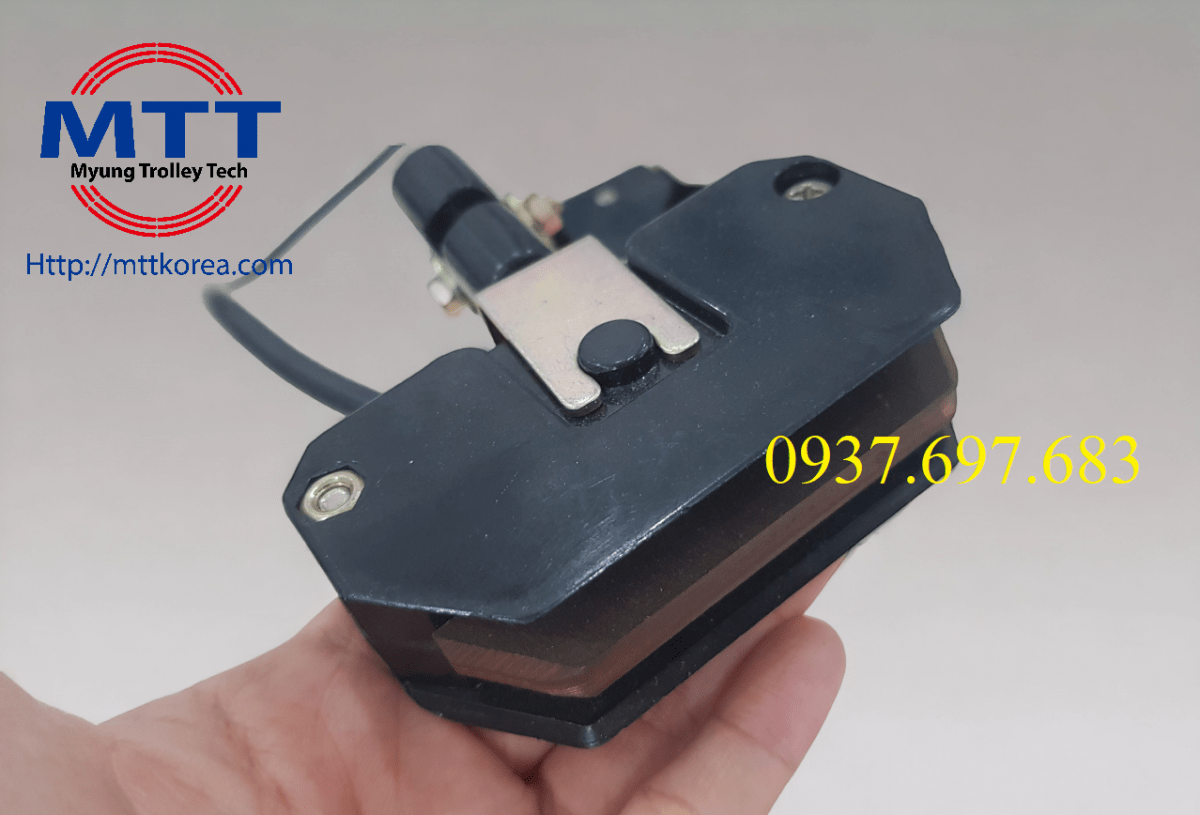 Công ty TNHH MTT Hàn Quốc Tay lấy điện 60A cầu trục đường cong 