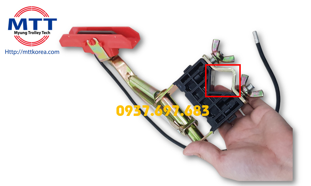 Công ty TNHH MTT Hàn Quốc Dao lấy điện 60A PVC cầu trục 